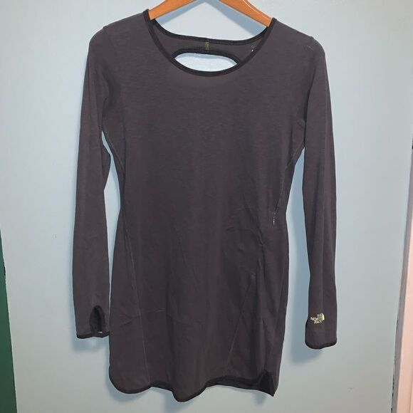 The North Face Dress Medium - Picture 1 of 6